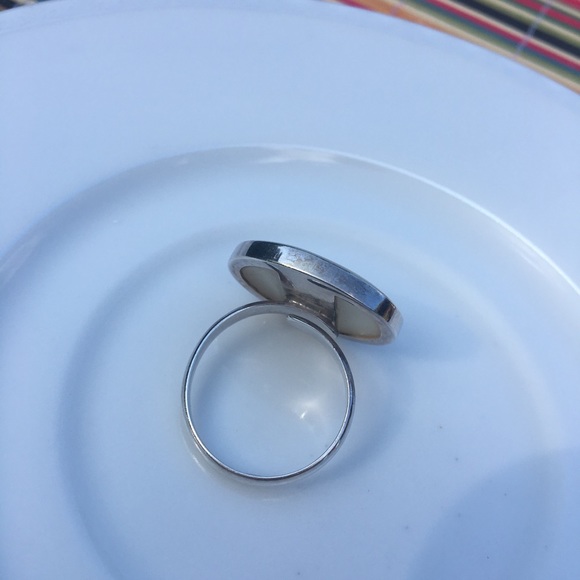 Mother of pearl ring - Picture 5 of 6